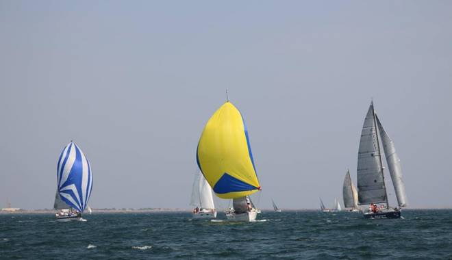 35 de veliere au făcut spectacol  pe Marea Neagră - 35veliereyachting2-1441043266.jpg