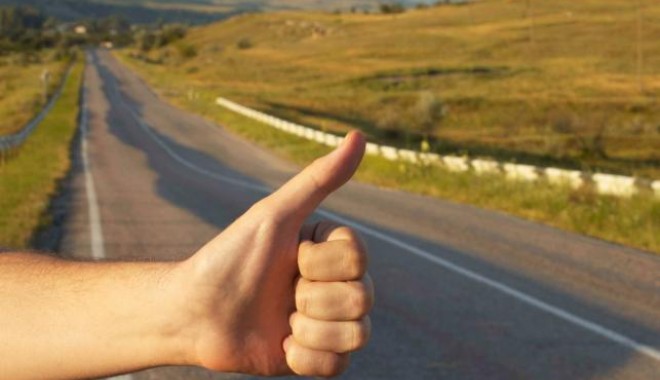 LOVITURĂ DURĂ pentru șoferi. Amendați cu 5.000 lei dacă iau autostopiști - 3623514autostopautostopowicz6434-1406119464.jpg