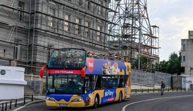 În contextul vremii nefavorabile, autobuzele City Tour nu ies pe traseu, pentru moment - 36479083170824461463381586220922-1691650174.jpg