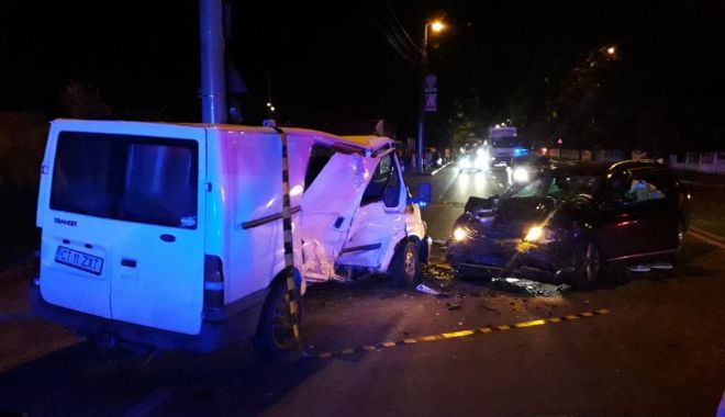 Accident rutier GRAV în Constanța. O persoană este în COMĂ! - 36952689196276267708098926501660-1531355520.jpg