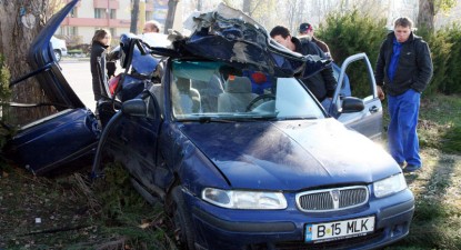 Trei ani de închisoare pentru studenta care a omorât trei tineri în accidentul de la Scandinavia - 37394ee088bca904fc776e3181634d53.jpg