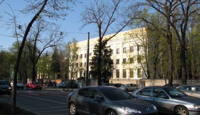 MAE: 40 de angajaţi ai Ambasadei Rusiei la Bucureşti vor părăsi România, la bordul unei aeronave ruse