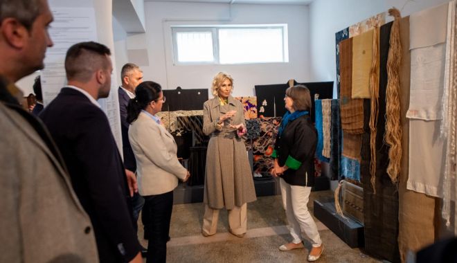 Raluca Turcan: „Salarizarea în domeniul cultural este jenant de mică, e la pământ” - 39165053187388154409611045603985-1697390382.jpg