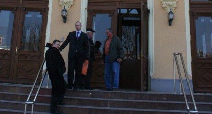 Magistrații și grefierii de la Judecătorie au trecut la forme radicale de protest - 391d7f655d06c92a3566d0aba632434e.jpg