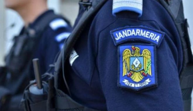 Pliculeţe cu substanțe halucinogene, confiscate de jandarmii constănțeni - 393317-1601134568.jpg