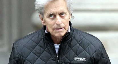 Michael Douglas abia așteaptă să bea un pahar cu vin - 39df51c015ce671b473b8cf5a306d217.jpg