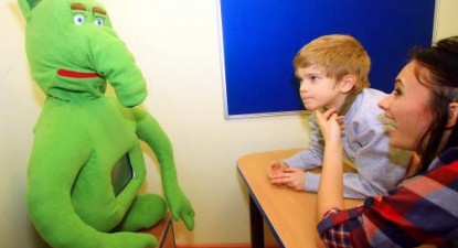 Micuții cu autism învață despre emoții de la un robot - 3c3b9e8c6114808783d64671b4773ff1.jpg