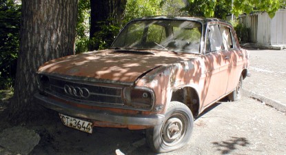 Mașini abandonate prin oraș, ca pe propria tarla… - 3ce529861d4b288181b5454f0acceabf.jpg