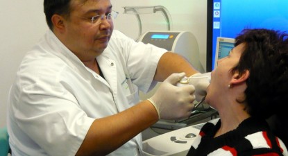 Singurul aparat care fabrică, într-o oră, zâmbete de vedetă se află la Constanța - 3d4b84fa18c2ef32a5677716893e0c39.jpg