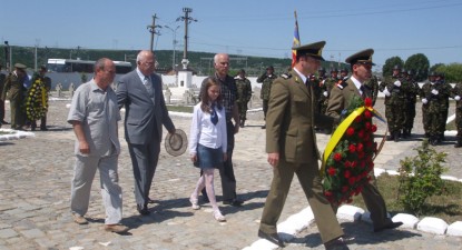 Ziua Eroilor, celebrată la Mircea Vodă - 3efeff9dbd6bfd7ccc698c0baf52740c.jpg