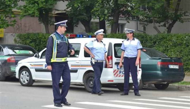 Accident rutier pe șoseaua Mangaliei. Șoferul a fugit de la fața locului! - 3f13457faf0c4163a2e93e4665faf1cc-1530895251.jpg