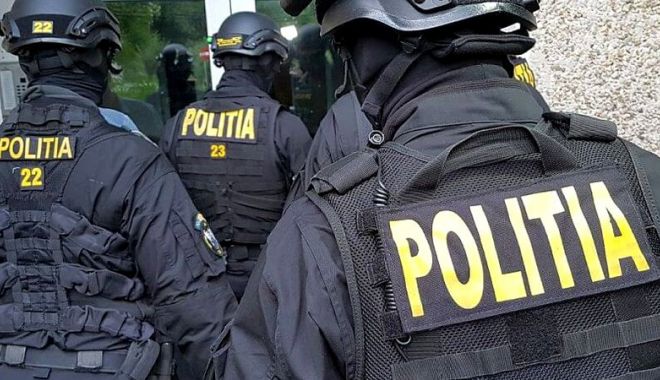 PERCHEZIȚII LA PERSOANE BĂNUITE DE FURT CALIFICAT ȘI DE INFRACȚIUNI LA REGIMUL RUTIER - 3politiamascatiperchezitii-1673508679.jpg