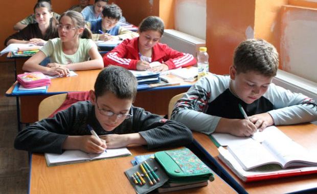 Se afișează locurile libere la clasa I - 4-1332142574.jpg