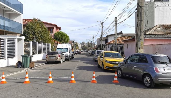 Şoferi, atenţie unde parcaţi maşinile! Au început lucrările de frezare, într-o zonă circulată din Constanţa