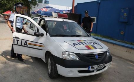 Bătrână lovită de o mașină în zona CET - 41-1350041868.jpg