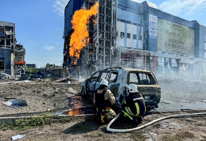41 de morți și 180 de răniți după ce rușii au bombardat o școală și un spital din Poltava
