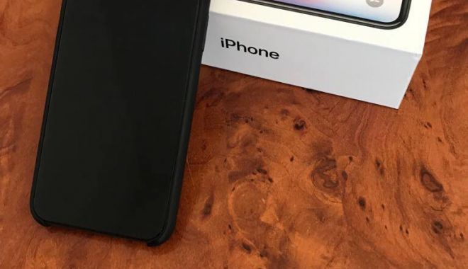 Mamă și fiu din Constanța, reținuți după ce au anunțat că le-a fost furat IPhone-ul X în maxi-taxi - 41046549409447742920739834273765-1536061015.jpg