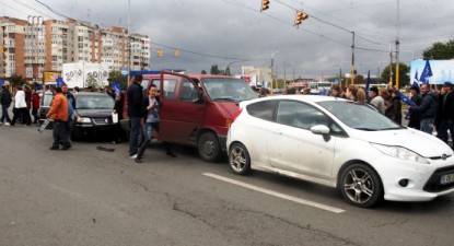 Accident în lanț la intersecția de la Gară - 4133e1e7a12399f753473a03e0caf567.jpg