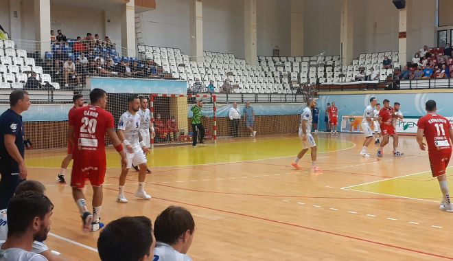 HC Dobrogea Sud a spulberat-o pe Csurgoi şi continuă aventura europeană - 42-1630933182.jpg