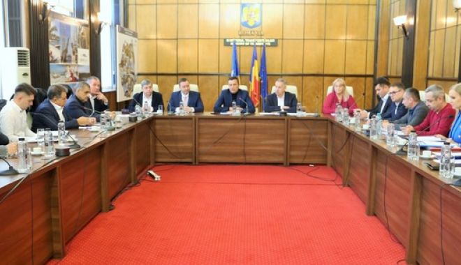 Ministrul Transporturilor s-a întâlnit cu protestatarii. Ce s-a convenit în urma discuțiilor