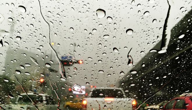 Informare meteo de ploi pentru toată țara, valabilă până marți noapte - 42983-1583661130.jpg