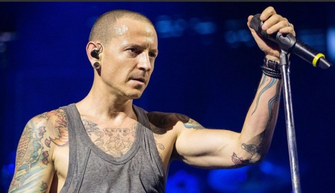 Solistul trupei Linkin Park s-a SINUCIS / Detalii șocante despre moartea artistului - 431597400-1500620051.jpg