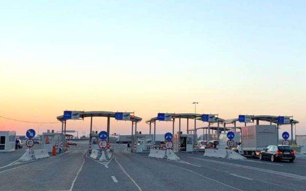 Trafic intens, duminică, la punctele de frontieră din întreaga țară. Peste 313.000 de persoane au tranzitat granițele