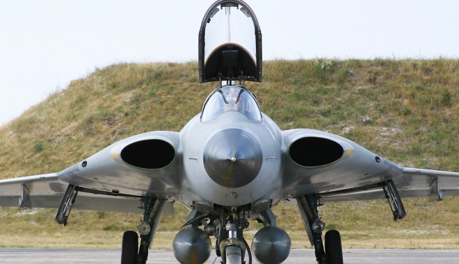 Un avion militar ucrainean cu 49 de oameni la bord a fost DOBORÂT. Toți pasagerii au murit - 4359320200-1402835073.jpg