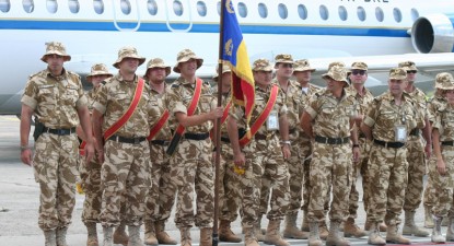 Se schimbă uniformele în armată - 43eb1f2bff3fcff5f17558b6ce1c6103.jpg