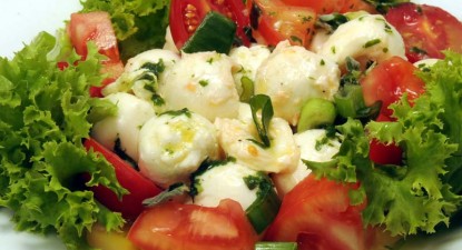 Salată Caprese - 440c06b39f5911f2be798f28461343b1.jpg