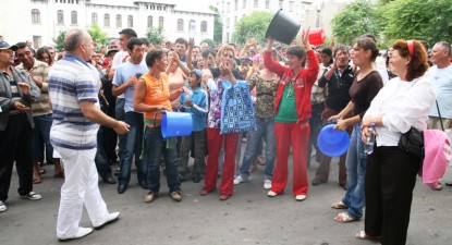 Împușcături în Estul sălbatic - 440c970316ac332fbca7338b7ace3ad5.jpg
