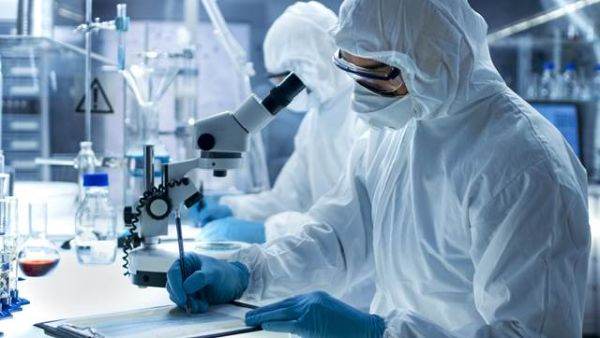 Foto - Controverse după ce SUA confirmă finanțarea unor laboratoare biologice din Ucraina