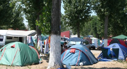 Cazarea în camping, alternativă pentru turiștii cu bugetul redus - 44c7f5d8df325a8dfa1140bbd5825d89.jpg