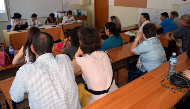 44 de milioane de euro pentru schimbarea programei școlare și perfecționarea profesorilor - 44demilioanedeeuro-1506095893.jpg