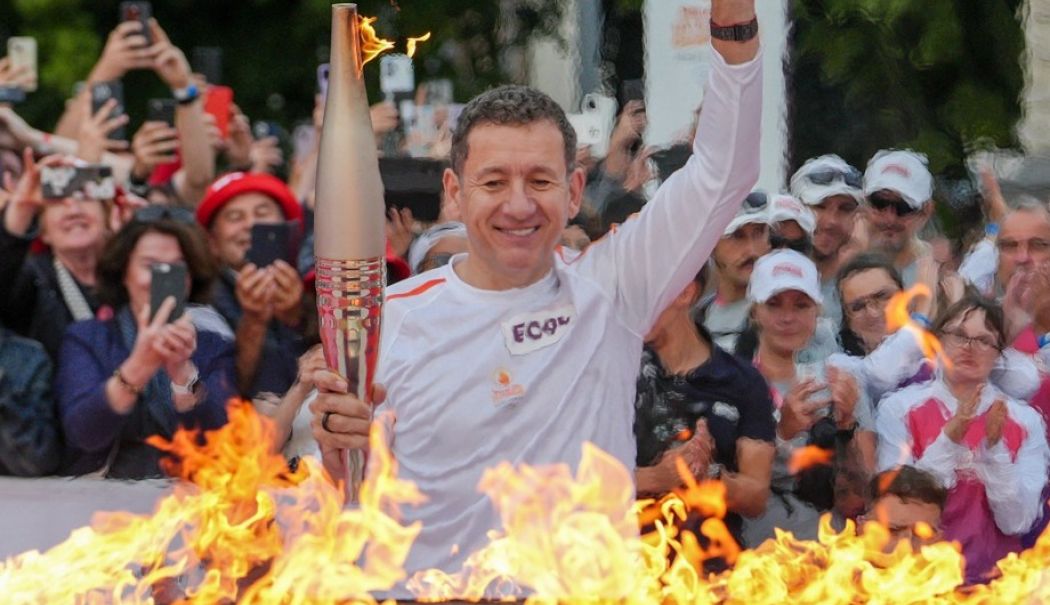 Flacăra olimpică sosește duminică la Paris, de Ziua Națională a Franței - 45084019389196744295892112849131-1720883246.jpg