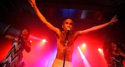 Bobby Farrell, component al trupei Boney M, a murit - 45960f1030a3edd13c57520d2cced90c.jpg