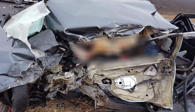 TRAGEDIE RUTIERĂ LA IEȘIRE DIN LUMINA. Ce spune Poliția Constanța despre accident - 46513876254729435531080219133396-1542980565.jpg