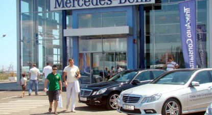 ȚiriacAuto Constanța scoate la joacă cele mai luxoase modele Mercedes-Benz - 467c91b5cf6b0775b563fe44a05388a0.jpg