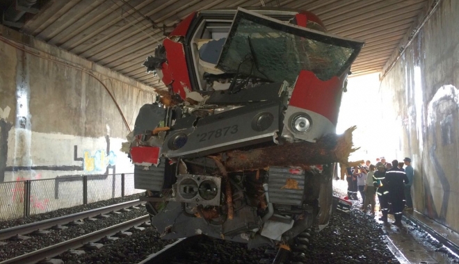 ACCIDENT feroviar în Brooklin / Un tren a deraiat. Cel puțin 37 de persoane au fost rănite - 46844655-1483540865.jpg