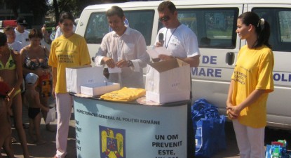 Părinții sunt sfătuiți de polițiști să-și supravegheze cu atenție copiii - 468608d80eb5e880918cd7374d5d6b4b.jpg