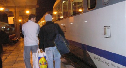 În gară, dar nu la Leordeni! - 4739630337ec71140dfbd9a8d0de79f0.jpg