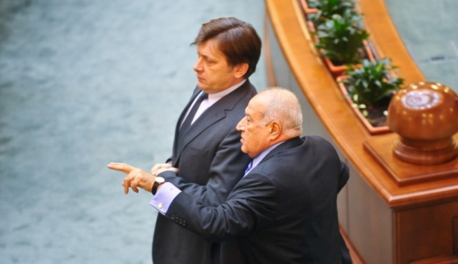 ÎNTÂLNIRE Voiculescu-Antonescu, la sediul USL - 4765211mediafaxfotobogdanstamati-1387366251.jpg