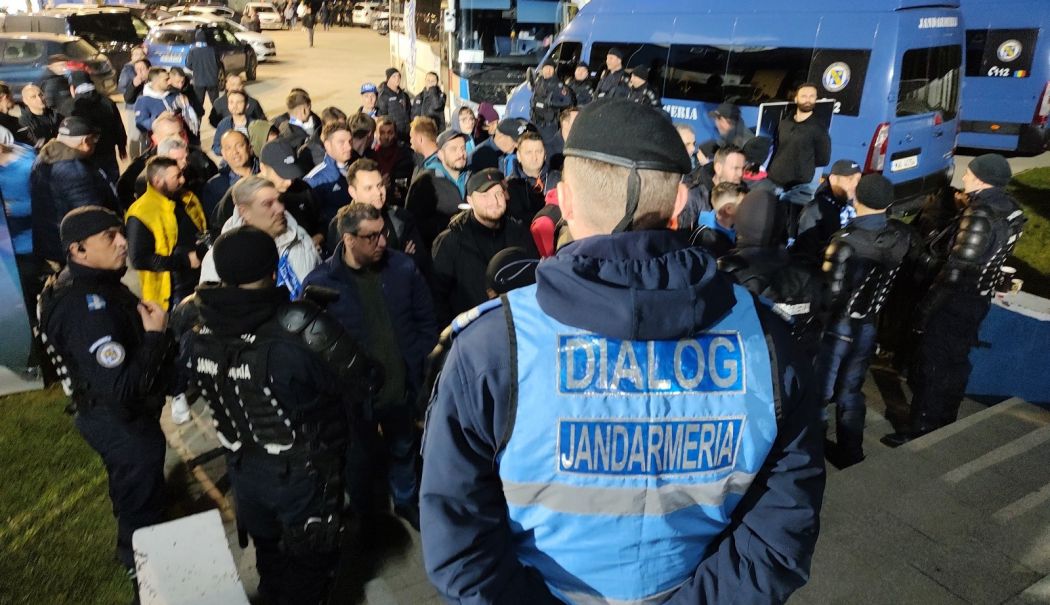 Zeci de infracțiuni, depistate și oprite de Jandarmeria Mobilă Constanța, în 24 de ore - 48534623810857941635908771422171-1746345530.jpg