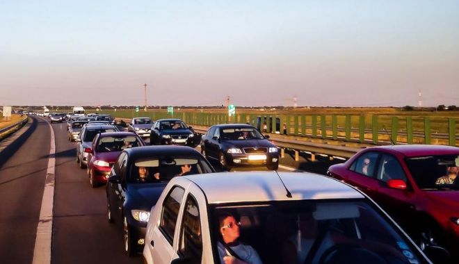 Aglomeraţie şi coloane de maşini pe A1 și A2 la intrarea în Bucureşti - 48fa7b7eb2f60f262328e9ead0d99ff8-1695574108.jpg