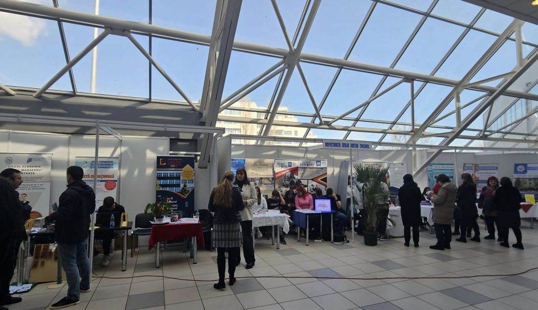 În premieră, liceele și facultățile constănțene își expun împreună oferta educațională