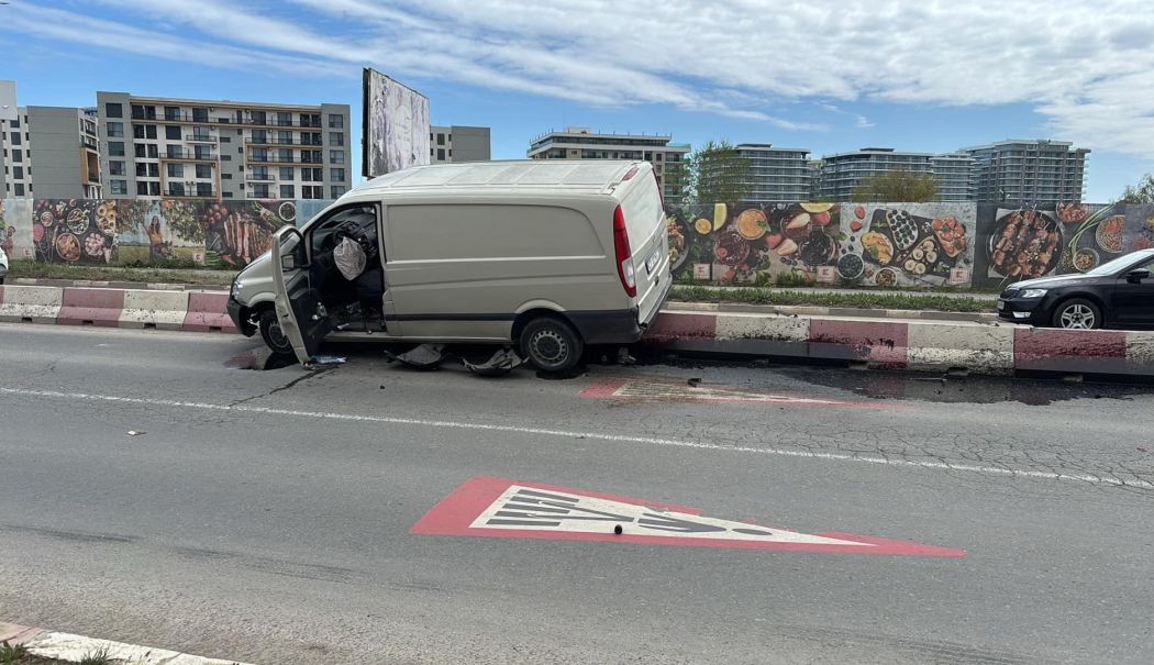 Accident grav la Hanul cu Pește! Un bărbat a ajuns la spital