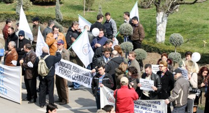 Asistenții sociali constănțeni ies în stradă la sfârșitul acestei lunii - 4a29978071cb35eeb495f3029c18d8fc.jpg