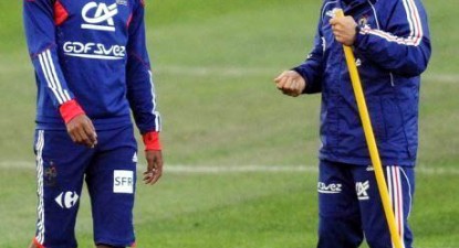 Anelka, exclus din naționala Franței, după ce l-a insultat pe selecționerul Domenech - 4a313d619fd92e27aee8868964f8b5f7.jpg