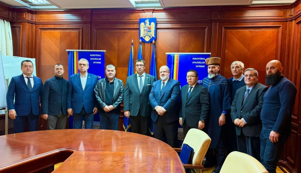 Lideri ai tătarilor crimeeni, în vizită la Constanța pentru discuții cu autoritățile locale - 4ac86e623851452c96995290acfe5f83-1765630257.webp