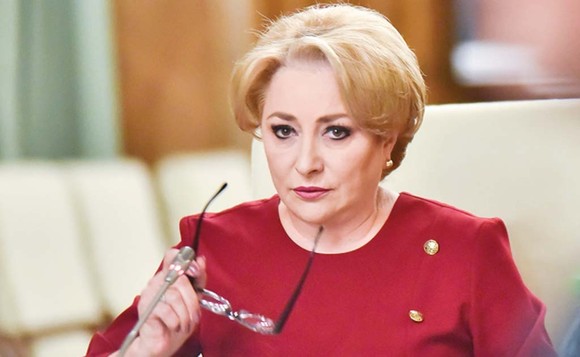 Viorica Dăncilă, de Ziua Marinei: Marinarii aduc zi de zi noi sensuri și înțelegeri profunde devotamentului și profesionalismului - 4act32colvioricadancila-1534331895.jpg